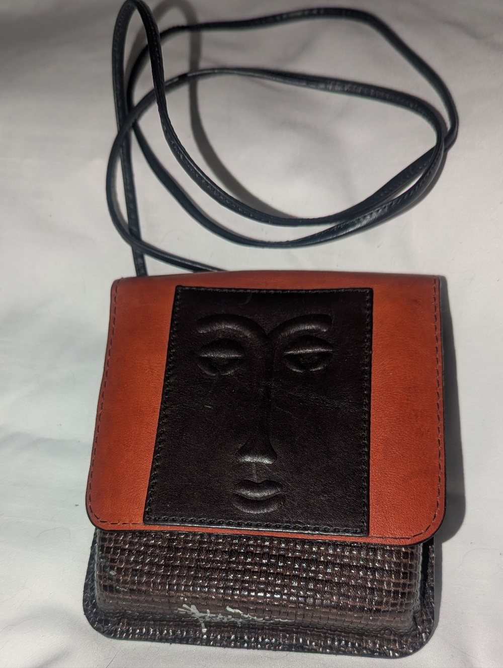 Vintage 90 Robbie Handcrafted Sculptural Leather 3D Embossed Mask Bag. - Picture 5 of 8